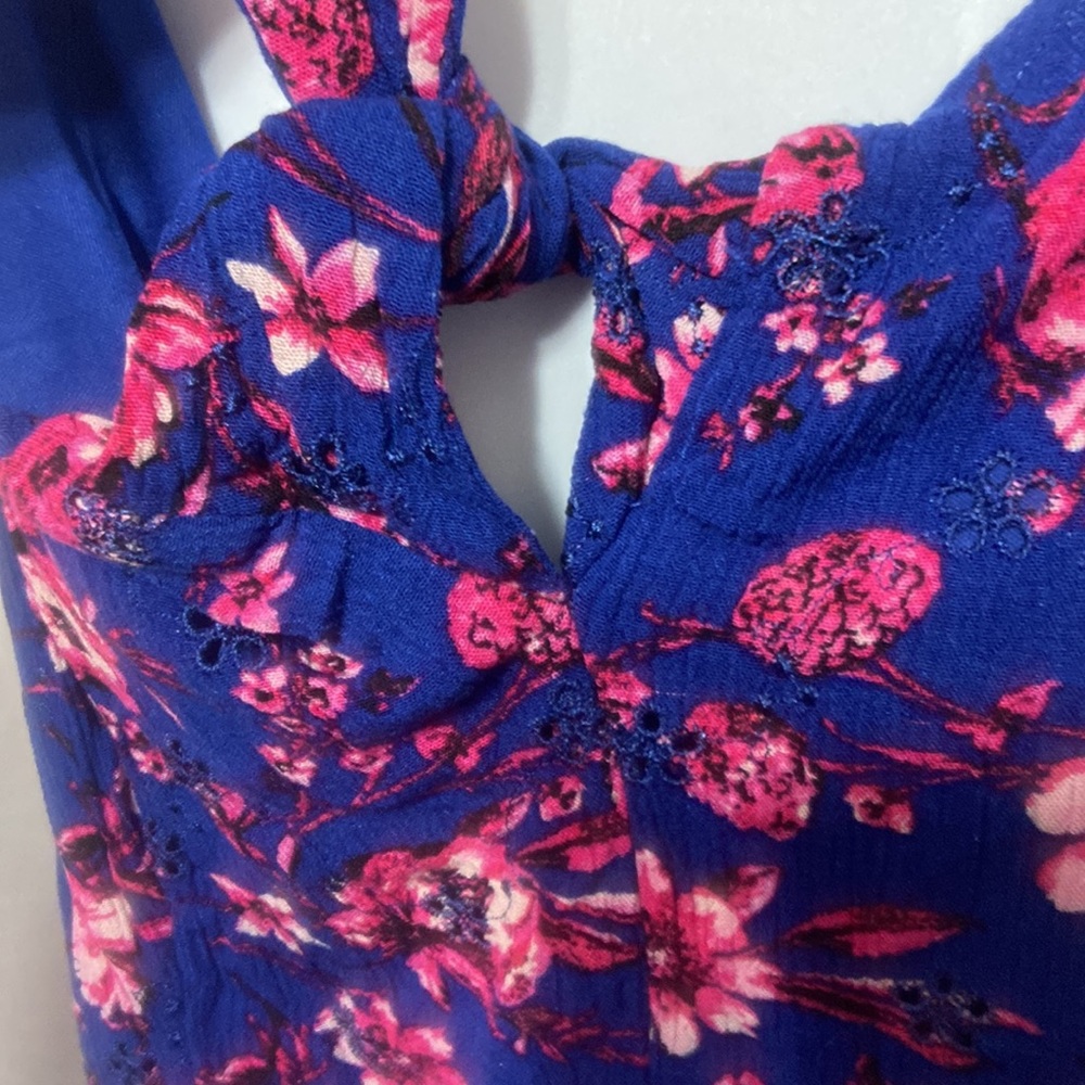 Torrid Tank Top - Picture 2 of 4